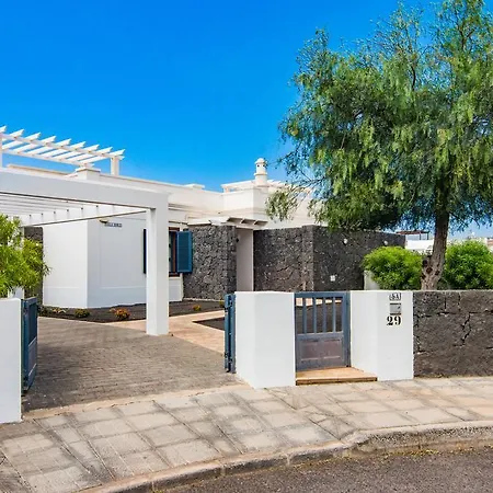 Susaeta Villa *